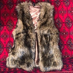 Fur vest
